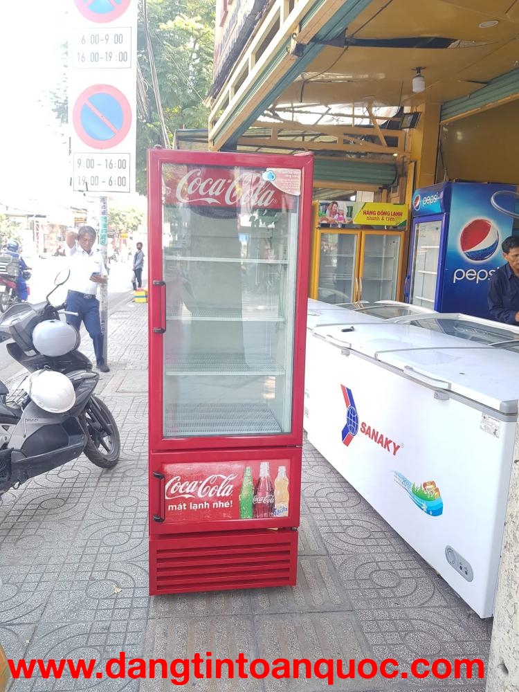 tủ mát hiệu coca cola dung tích 400 lít màu đỏ