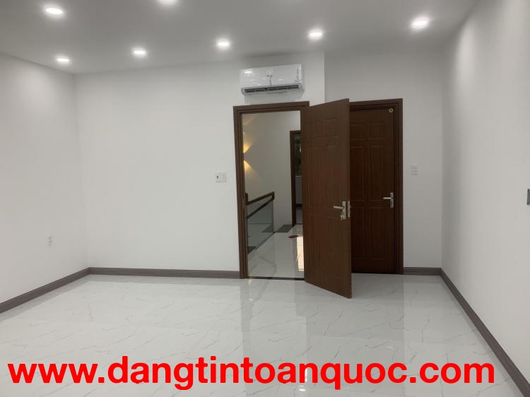???? Nhà cho thuê Rosita Khang Điền - DT 100m2 - 3 tầng - 14tr.tháng