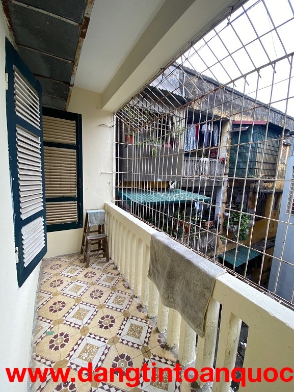 Cho thuê căn hộ khép kín tại tầng 4 chung cư nhà A 131 Thanh Nhàn, quận Hai Bà Trưng, Hà Nội