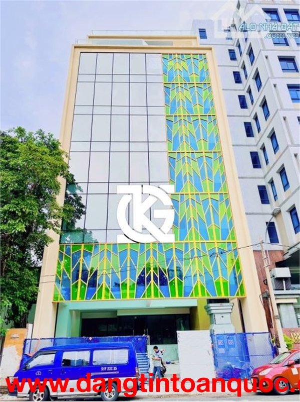 Cần cho thuê toà nhà 11 tầng MT Hoàng Việt, p4, Tân Bình