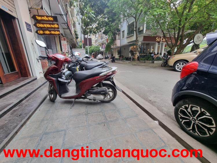 Bán nhà liền kề mặt phố Nguyễn Văn Lộc vừa ở vừa kinh doanh đỉnh, 68m2, nội thất xịn