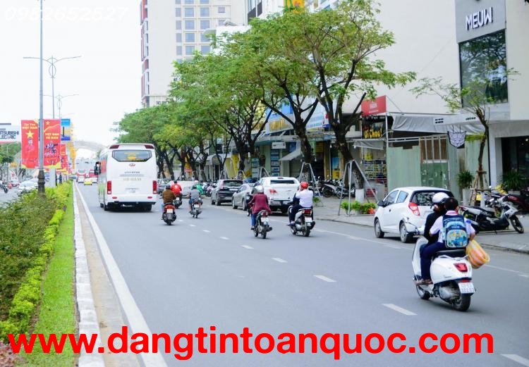 Bán nhà 4 tầng Mặt tiền Nguyễn Văn Linh, Đà Nẵng, giá 28,1tỷ có thương lượng