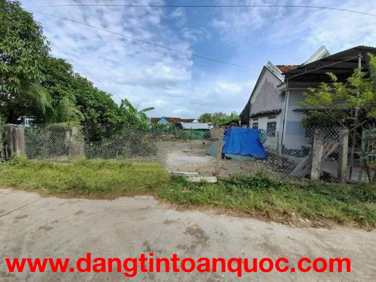 Chính chủ bán lô đất đẹp, mặt tiền đường bê tông xã Ninh Thân - Ninh Hòa